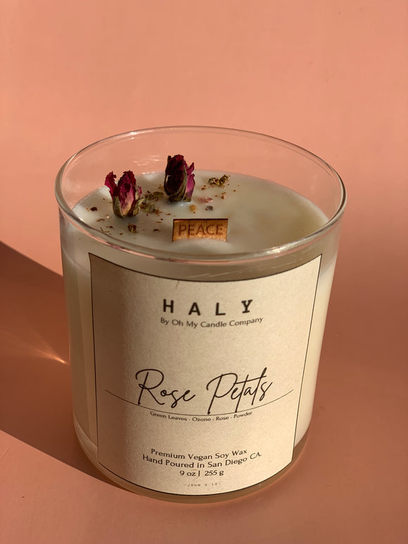 Rose Petals scented candle 9oz